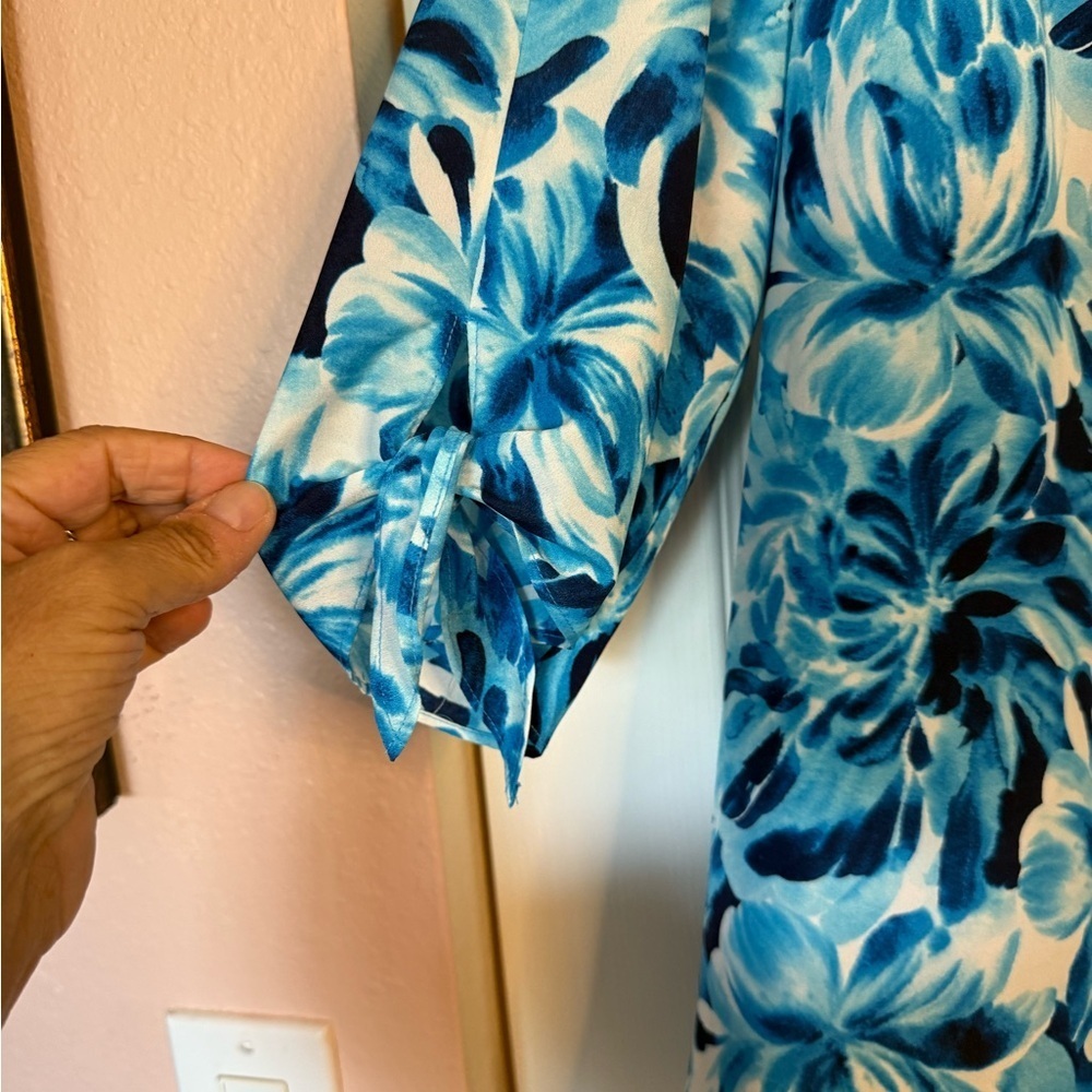 Pappagallo turquoise and white floral blouse Size L - Picture 2 of 7